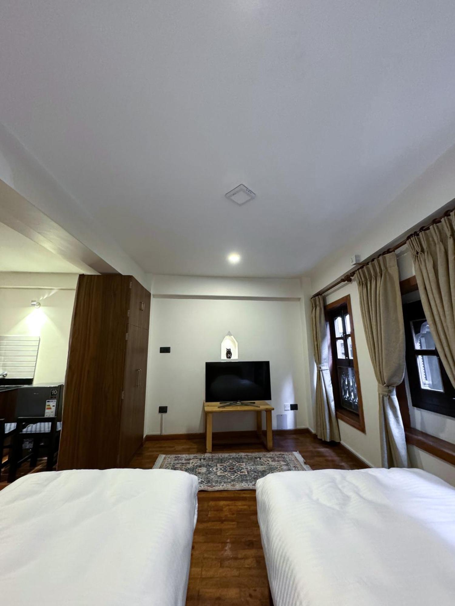 Karuna Hotel Patan Kathmandu Extérieur photo